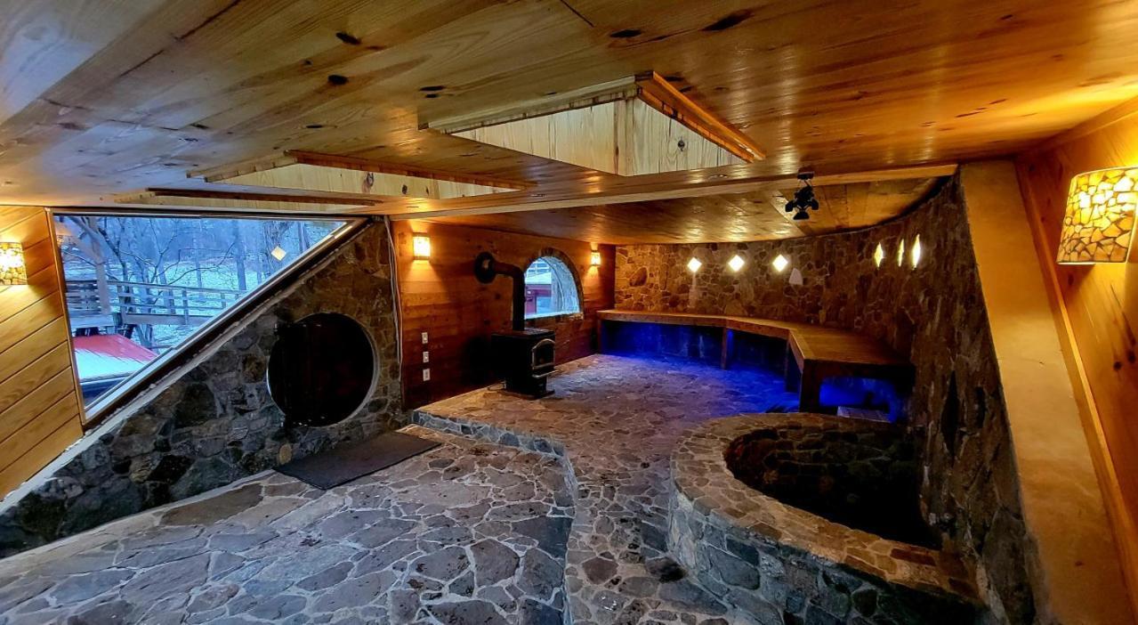 Zen Suite Stanardsville Exterior photo